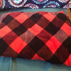 Vera Bradley blanket in Buffalo Check